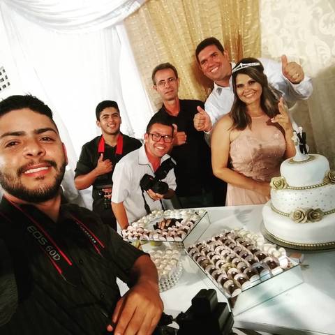 Amor não pode ser sempre perfeito. Às vezes, amor é apenas AMOR.'