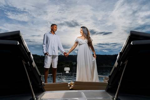 ensaio pre wedding, represa de Miranda, Uberlândia, Solarium Beach Bar, casamento, fotografia de casamento, noiva, noivo, momentos especiais, amor, natureza, cenário romântico, pôr do sol, água, casal, estilo, decoração, fotos ao ar livre, charme, beleza,'