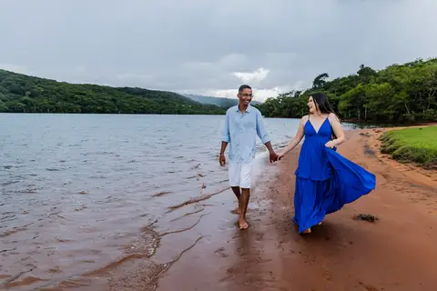 ensaio pre wedding, represa de Miranda, Uberlândia, Solarium Beach Bar, casamento, fotografia de casamento, noiva, noivo, momentos especiais, amor, natureza, cenário romântico, pôr do sol, água, casal, estilo, decoração, fotos ao ar livre, charme, beleza,'