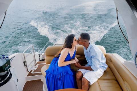 ensaio pre wedding, represa de Miranda, Uberlândia, Solarium Beach Bar, casamento, fotografia de casamento, noiva, noivo, momentos especiais, amor, natureza, cenário romântico, pôr do sol, água, casal, estilo, decoração, fotos ao ar livre, charme, beleza,'