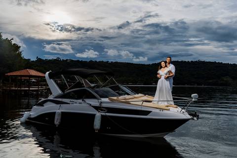 ensaio pre wedding, represa de Miranda, Uberlândia, Solarium Beach Bar, casamento, fotografia de casamento, noiva, noivo, momentos especiais, amor, natureza, cenário romântico, pôr do sol, água, casal, estilo, decoração, fotos ao ar livre, charme, beleza,'