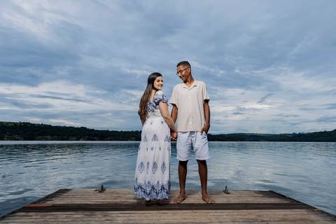 ensaio pre wedding, represa de Miranda, Uberlândia, Solarium Beach Bar, casamento, fotografia de casamento, noiva, noivo, momentos especiais, amor, natureza, cenário romântico, pôr do sol, água, casal, estilo, decoração, fotos ao ar livre, charme, beleza,'