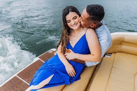 ensaio pre wedding, represa de Miranda, Uberlândia, Solarium Beach Bar, casamento, fotografia de casamento, noiva, noivo, momentos especiais, amor, natureza, cenário romântico, pôr do sol, água, casal, estilo, decoração, fotos ao ar livre, charme, beleza,'