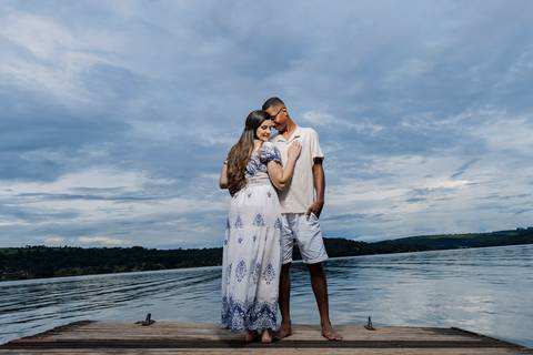 ensaio pre wedding, represa de Miranda, Uberlândia, Solarium Beach Bar, casamento, fotografia de casamento, noiva, noivo, momentos especiais, amor, natureza, cenário romântico, pôr do sol, água, casal, estilo, decoração, fotos ao ar livre, charme, beleza,'