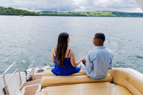 ensaio pre wedding, represa de Miranda, Uberlândia, Solarium Beach Bar, casamento, fotografia de casamento, noiva, noivo, momentos especiais, amor, natureza, cenário romântico, pôr do sol, água, casal, estilo, decoração, fotos ao ar livre, charme, beleza,'