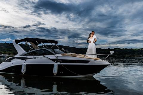 ensaio pre wedding, represa de Miranda, Uberlândia, Solarium Beach Bar, casamento, fotografia de casamento, noiva, noivo, momentos especiais, amor, natureza, cenário romântico, pôr do sol, água, casal, estilo, decoração, fotos ao ar livre, charme, beleza,'