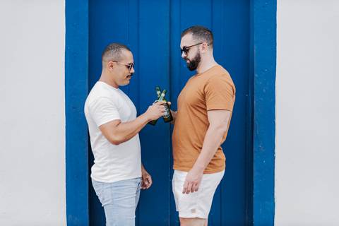 ensaio pré-wedding, João Paulo e Gilberto, casamento homoafetivo, fotos de casal, ensaio em Patrocínio-MG, amor e cumplicidade, fotografia romântica, pré-casamento, ensaio ao ar livre, cenário natural, fotos autênticas, conexão e emoção, ensaio LGBTQIA+, '