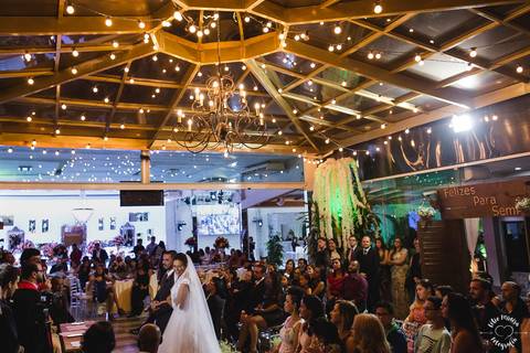 casamento-leandro-e-jaque-fotografia-de-casamento-rj-celio-ferreira-fotografia-celio-ferreira-making-of-noiva-noivos-felizes-momentos-felizes-fotografo-de-familia'