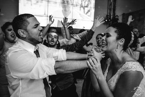 casamento-leandro-e-jaque-fotografia-de-casamento-rj-celio-ferreira-fotografia-celio-ferreira-making-of-noiva-noivos-felizes-momentos-felizes-fotografo-de-familia'