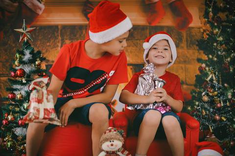 ensaio de natal, sessão de natal, fotos de natal, ensaio fotográfico de natal, natal 2019, fotógrafa de família, onde fazer fotos de natal, fotos de natal zona leste, daniele vidal fotografia, infantil, lembrança de natal, decoração de natal com fotos'