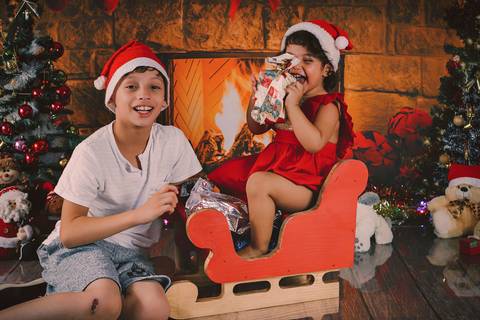 ensaio de natal, sessão de natal, fotos de natal, ensaio fotográfico de natal, natal 2019, fotógrafa de família, onde fazer fotos de natal, fotos de natal zona leste, daniele vidal fotografia, infantil, lembrança de natal, decoração de natal com fotos'