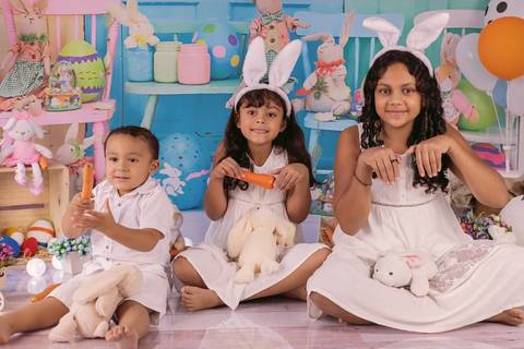 ensaio de páscoa, sessão de pascoa, fotos de páscoa, ensaio fotográfico de páscoa, pascoa 2020, fotógrafa de família, onde fazer fotos de pascoa, fotos de pascoa zona leste, daniele vidal fotografia, infantil, lembrança de pascoa, decoração de páscoa'