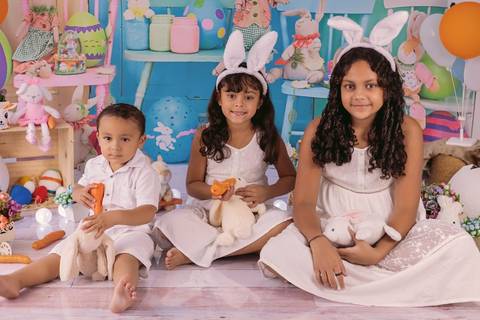 ensaio de páscoa, sessão de pascoa, fotos de páscoa, ensaio fotográfico de páscoa, pascoa 2020, fotógrafa de família, onde fazer fotos de pascoa, fotos de pascoa zona leste, daniele vidal fotografia, infantil, lembrança de pascoa, decoração de páscoa'