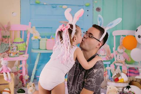 ensaio de páscoa, sessão de pascoa, fotos de páscoa, ensaio fotográfico de páscoa, pascoa 2020, fotógrafa de família, onde fazer fotos de pascoa, fotos de pascoa zona leste, daniele vidal fotografia, infantil, lembrança de pascoa, decoração de páscoa'