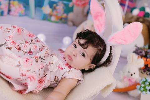 ensaio de páscoa, sessão de pascoa, fotos de páscoa, ensaio fotográfico de páscoa, pascoa 2020, fotógrafa de família, onde fazer fotos de pascoa, fotos de pascoa zona leste, daniele vidal fotografia, infantil, lembrança de pascoa, decoração de páscoa'