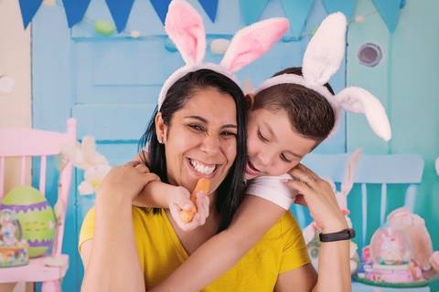 ensaio de páscoa, sessão de pascoa, fotos de páscoa, ensaio fotográfico de páscoa, pascoa 2020, fotógrafa de família, onde fazer fotos de pascoa, fotos de pascoa zona leste, daniele vidal fotografia, infantil, lembrança de pascoa, decoração de páscoa'