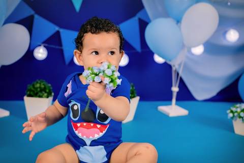 smash the cake, smash cake, cake smash, ensaio de um aninho, primeiro aninho, ensaio de aniversário, ensaio infantil, ensaio de bebê, fotografia infantil, acompanhamento mensal, festa infantil, daniele vidal fotografia, ensaio fotografico, bebê com o bolo'