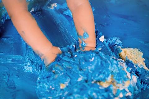 smash the cake, smash cake, cake smash, ensaio de um aninho, primeiro aninho, ensaio de aniversário, ensaio infantil, ensaio de bebê, fotografia infantil, acompanhamento mensal, festa infantil, daniele vidal fotografia, ensaio fotografico, bebê com o bolo'