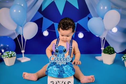 smash the cake, smash cake, cake smash, ensaio de um aninho, primeiro aninho, ensaio de aniversário, ensaio infantil, ensaio de bebê, fotografia infantil, acompanhamento mensal, festa infantil, daniele vidal fotografia, ensaio fotografico, bebê com o bolo'