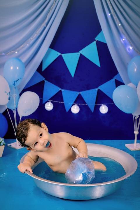 smash the cake, smash cake, cake smash, ensaio de um aninho, primeiro aninho, ensaio de aniversário, ensaio infantil, ensaio de bebê, fotografia infantil, acompanhamento mensal, festa infantil, daniele vidal fotografia, ensaio fotografico, bebê com o bolo'