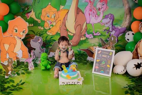 smash the cake, smash cake, cake smash, ensaio de um aninho, primeiro aninho, ensaio de aniversário, ensaio infantil, ensaio de bebê, fotografia infantil, acompanhamento mensal, festa infantil, daniele vidal fotografia, ensaio fotografico, bebê com o bolo'