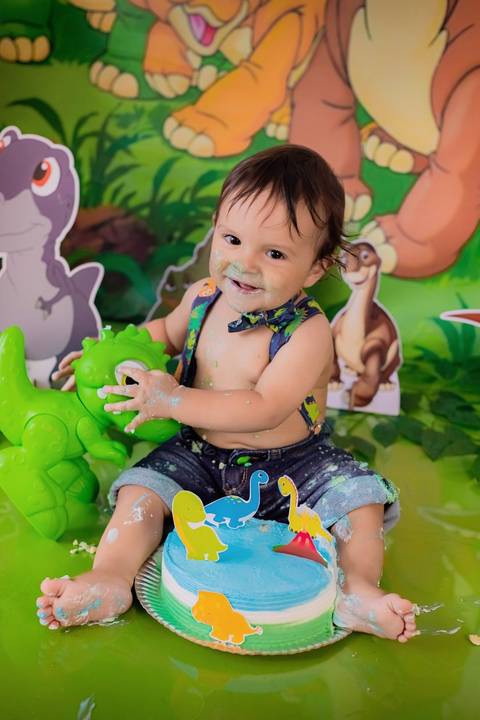 smash the cake, smash cake, cake smash, ensaio de um aninho, primeiro aninho, ensaio de aniversário, ensaio infantil, ensaio de bebê, fotografia infantil, acompanhamento mensal, festa infantil, daniele vidal fotografia, ensaio fotografico, bebê com o bolo'