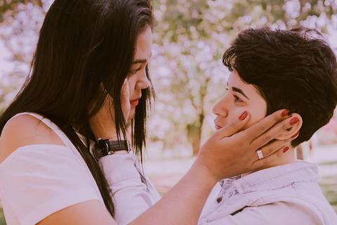 Ensaio fotográfico. Ensaio casal. Ensaio casal gay. Ensaio masculino. Ensaio lgbt. LGBT. Ensaio homossexual. Ensaio romântico. Ensaio externo. Book fotográfico. LGBTQI+. Daniele Vidal Fotografia. Casamento. Noivado. Namoro. Pré wedding. Pré casamento.'