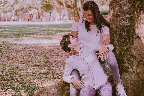 Ensaio fotográfico. Ensaio casal. Ensaio casal gay. Ensaio masculino. Ensaio lgbt. LGBT. Ensaio homossexual. Ensaio romântico. Ensaio externo. Book fotográfico. LGBTQI+. Daniele Vidal Fotografia. Casamento. Noivado. Namoro. Pré wedding. Pré casamento.'