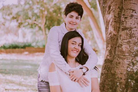 Ensaio fotográfico. Ensaio casal. Ensaio casal gay. Ensaio masculino. Ensaio lgbt. LGBT. Ensaio homossexual. Ensaio romântico. Ensaio externo. Book fotográfico. LGBTQI+. Daniele Vidal Fotografia. Casamento. Noivado. Namoro. Pré wedding. Pré casamento.'