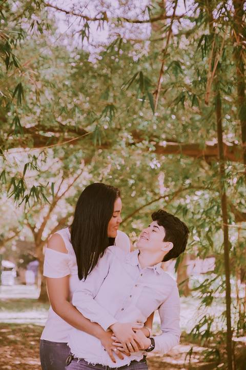 Ensaio fotográfico. Ensaio casal. Ensaio casal gay. Ensaio masculino. Ensaio lgbt. LGBT. Ensaio homossexual. Ensaio romântico. Ensaio externo. Book fotográfico. LGBTQI+. Daniele Vidal Fotografia. Casamento. Noivado. Namoro. Pré wedding. Pré casamento.'