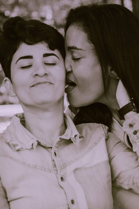 Ensaio fotográfico. Ensaio casal. Ensaio casal gay. Ensaio masculino. Ensaio lgbt. LGBT. Ensaio homossexual. Ensaio romântico. Ensaio externo. Book fotográfico. LGBTQI+. Daniele Vidal Fotografia. Casamento. Noivado. Namoro. Pré wedding. Pré casamento.'