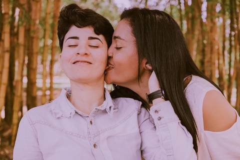 Ensaio fotográfico. Ensaio casal. Ensaio casal gay. Ensaio masculino. Ensaio lgbt. LGBT. Ensaio homossexual. Ensaio romântico. Ensaio externo. Book fotográfico. LGBTQI+. Daniele Vidal Fotografia. Casamento. Noivado. Namoro. Pré wedding. Pré casamento.'