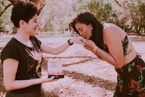 Ensaio fotográfico. Ensaio casal. Ensaio casal gay. Ensaio masculino. Ensaio lgbt. LGBT. Ensaio homossexual. Ensaio romântico. Ensaio externo. Book fotográfico. LGBTQI+. Daniele Vidal Fotografia. Casamento. Noivado. Namoro. Pré wedding. Pré casamento.'