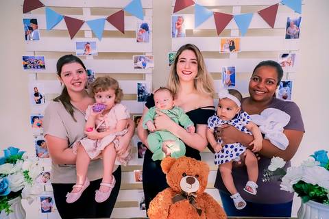 Chá de bebê, gravidez, maternidade, fotógrafa zona leste, amamentação, gestação, ensaio gestante, fotos de grávida, chá com o bebê, chá com bebê, bebê prematuro, recém-nascido, Daniele Vidal Fotografia, fotos de chá de bebê, chá bar, fotos de família'