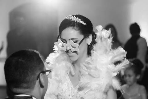 dança do casal luciana e sérgio no seu casamento no cassino da base aérea de santos'