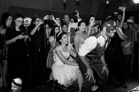 DANÇA DO CASAL MARLLON E THALITA NO DIA DO SEU CASAMENTO NO SALÃO ATMOPSHERA NO GUARUJÁ'