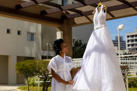 making of da noiva karen no dia do seu casamento de dia no golf clube  guaruja'