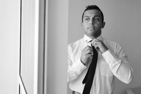 making of do noivo andré no dia do seu casamento ao ar livre no golf clube guarujá'