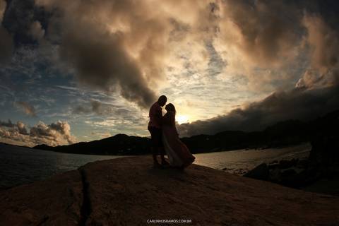 ensaio-pré-wedding-praia-das-conchas-guarujá'