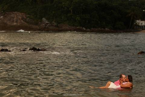 ensaio-pré-wedding-praia-das-conchas-guarujá'