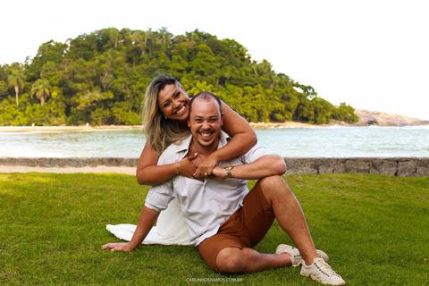 ensaio-pré-wedding-praia-das-conchas-guarujá'