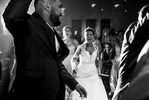 casamento-no-guarujá-salão-atmosphera-casamento-de-noite-no-salão-dança-do-casal'