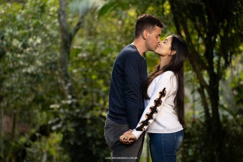 ensaio -pré-casamento- praia -das -conchas - guarujá - '