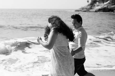 ensaio-pré-casamento-praia-do-sorocotuba-guarujá'
