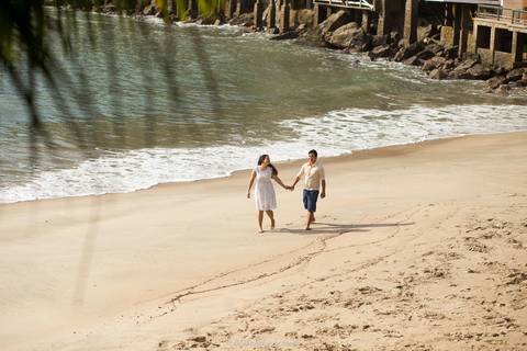 ensaio-pré-casamento-praia-do-sorocotuba-guarujá'