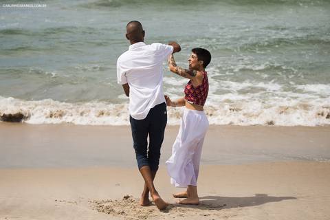 ensaio-pre-casamento-na-praia-de-são-pedro-em-guarujá-do-casal-duda-e-felipe'