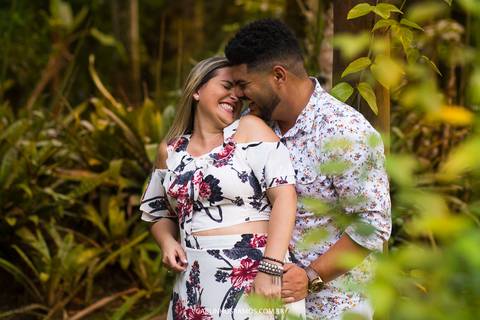 ensaio-pré-casamento-na-praia-das-conchas-no-guarujá-da-amanda-e-caio'