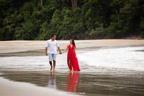 ensaio-pré-casamento-na-praia-das-conchas-da-vanessa-e-elton'