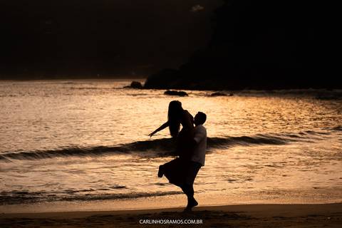 ensaio-pré-casamento-na-praia-das-conchas-da-vanessa-e-elton'