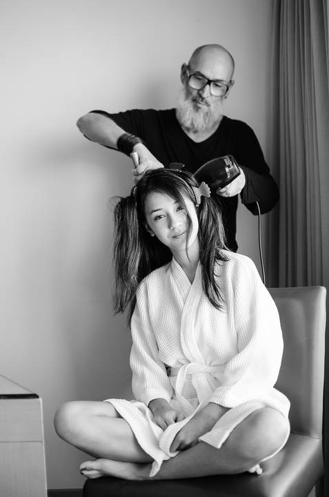 Filha da noiva dando aquele trato'